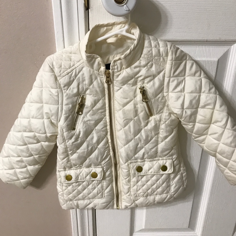 Light puffer coat cream color size 3T